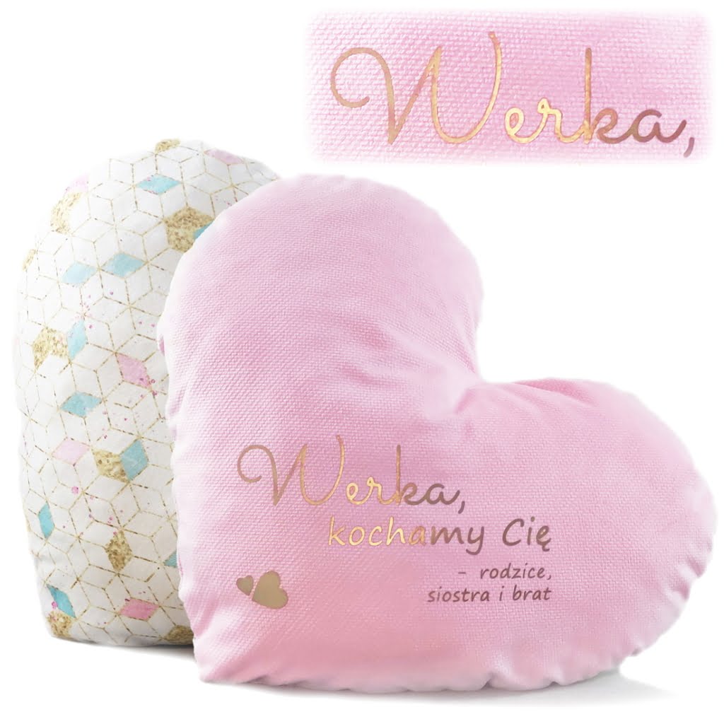 Poduszka z imieniem w kształcie serca w kolorze różowego złota.